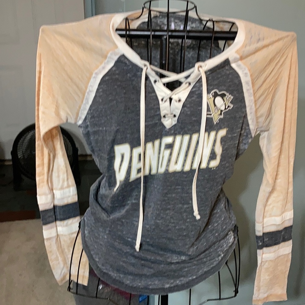 Pittsburgh Penguins sport shirt